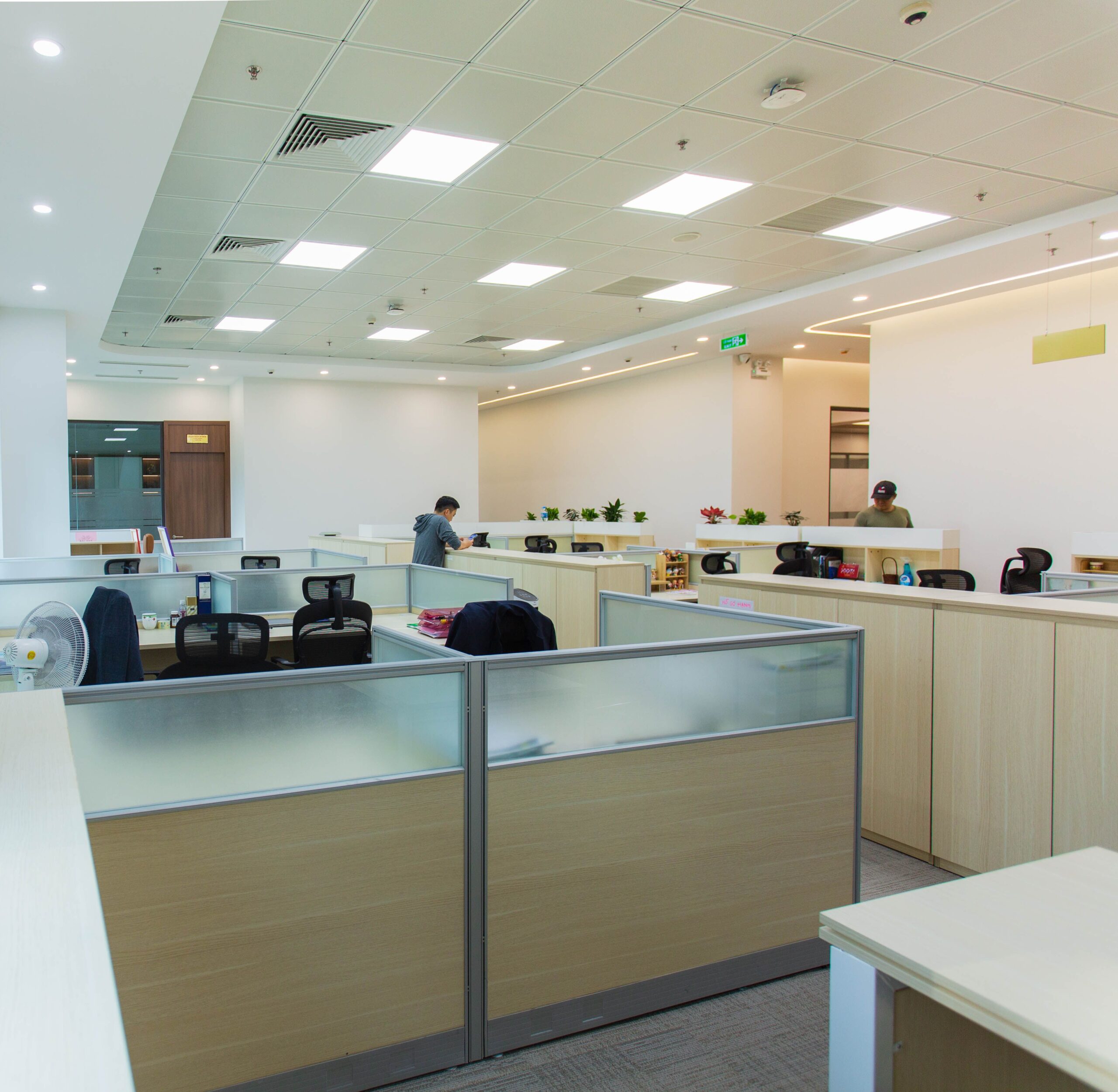 xenvo-logistics-warehouse-about-us.jpg